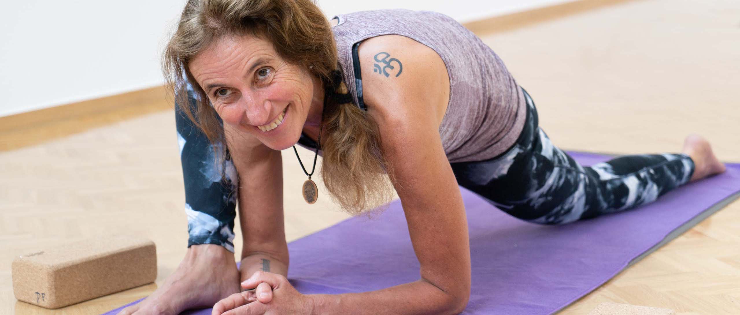 202008_Doris_Pecho_Yoga_13- quer